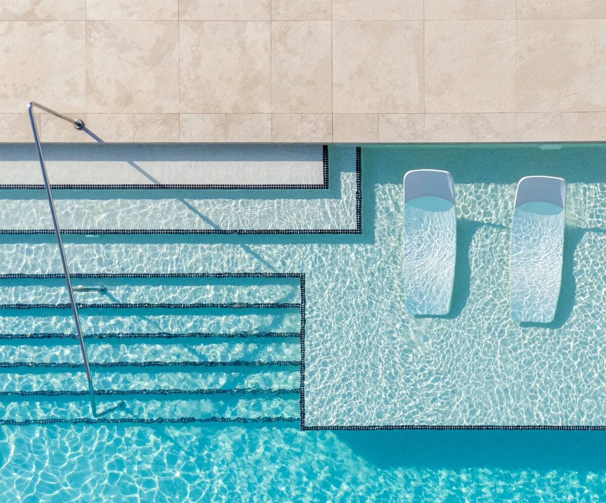 Large swimming pool at Reportage Towers